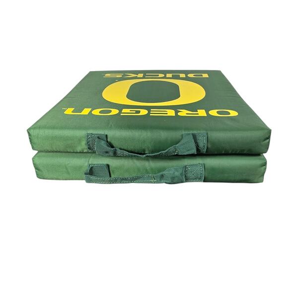 Set 2 Oregon Ducks Stadium Seat Cushions NCAA Football Nylon Game Day Handles - Picture 9 of 12
